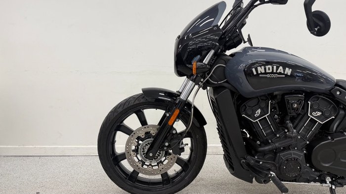 2022 INDIAN SCOUT ROGUE grey