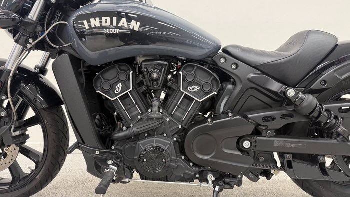 2022 INDIAN SCOUT ROGUE grey