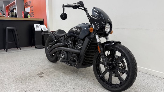 2022 INDIAN SCOUT ROGUE grey