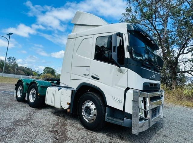 2022 Volvo Fm Series FM11