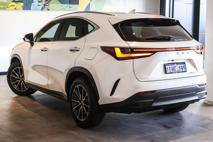 2024 Lexus NX 350h Luxury