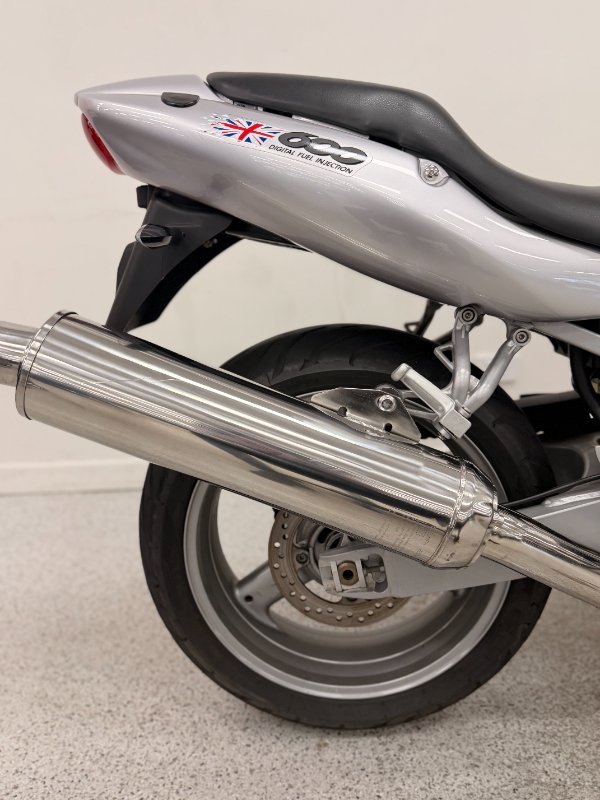 2003 Triumph TT600 Silver