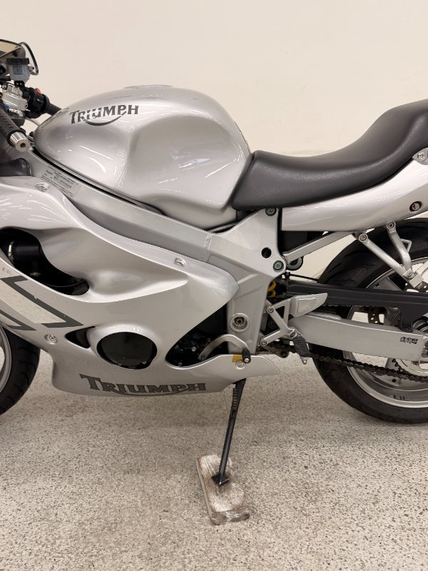 2003 Triumph TT600 Silver