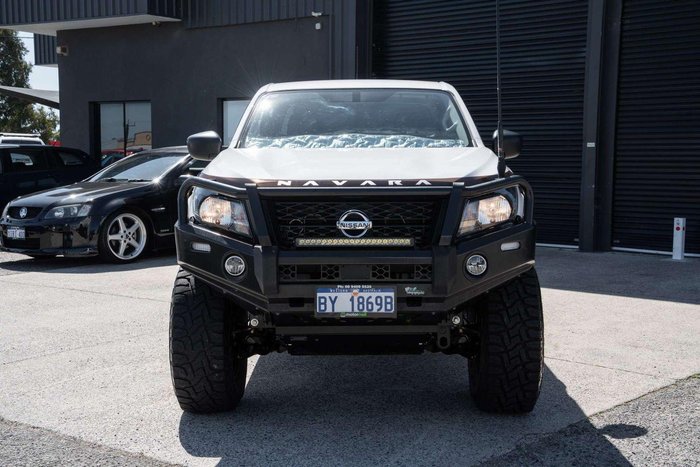 2023 Nissan Navara SL