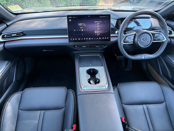 2026 Mazda 6e E35 GT