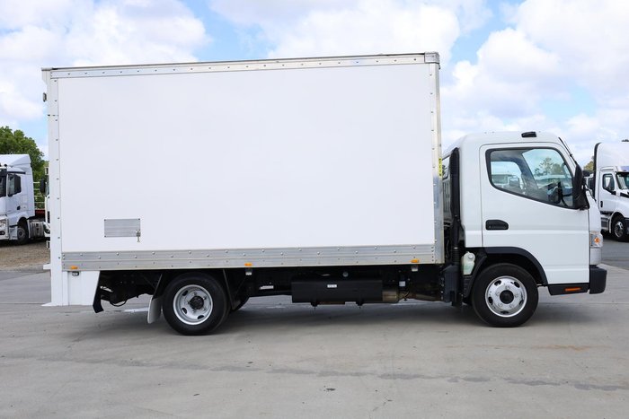 2022 Fuso Canter