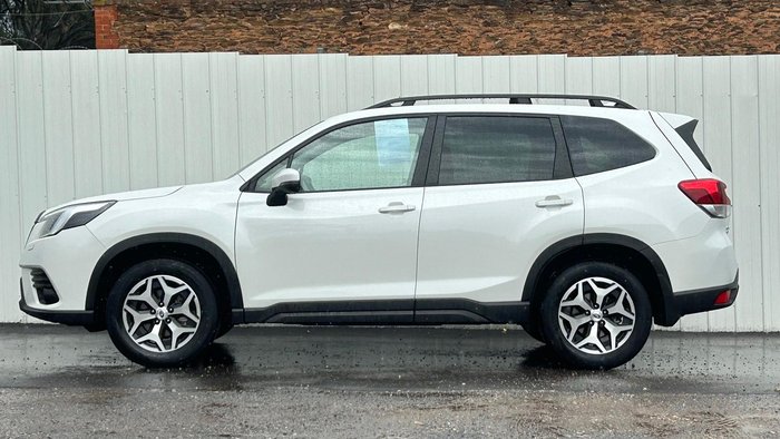 2022 Subaru Forester 2.5i