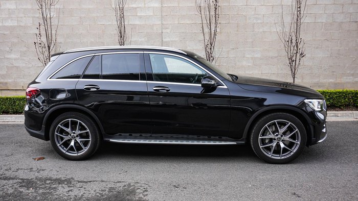 2021 Mercedes-Benz GLC-Class GLC300