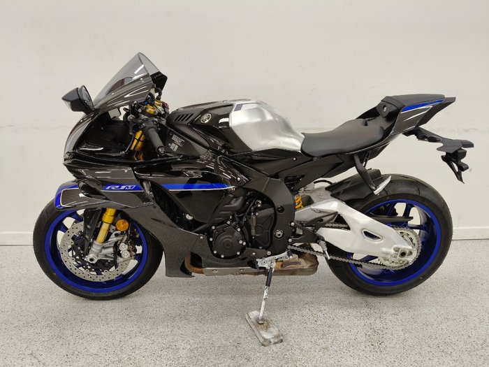 2025 YAMAHA YZF-R1 M Black