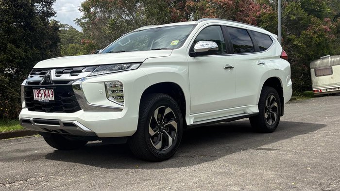 2024 Mitsubishi Pajero Sport Exceed
