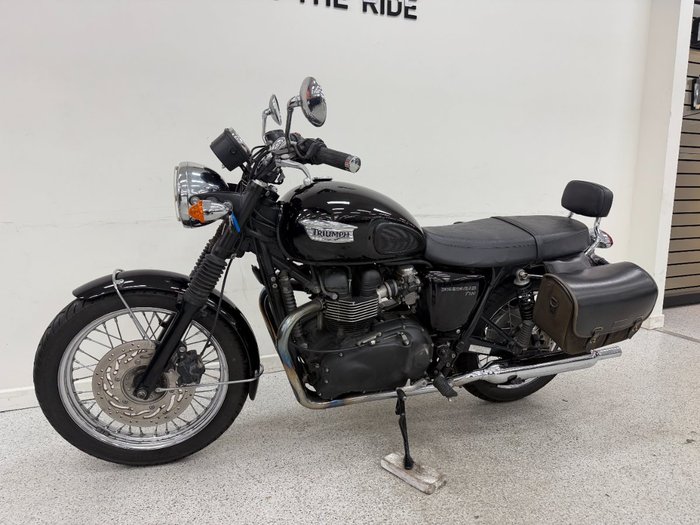 Triumph 2013 TRIUMPH 865CC BONNE T100 A2 Black