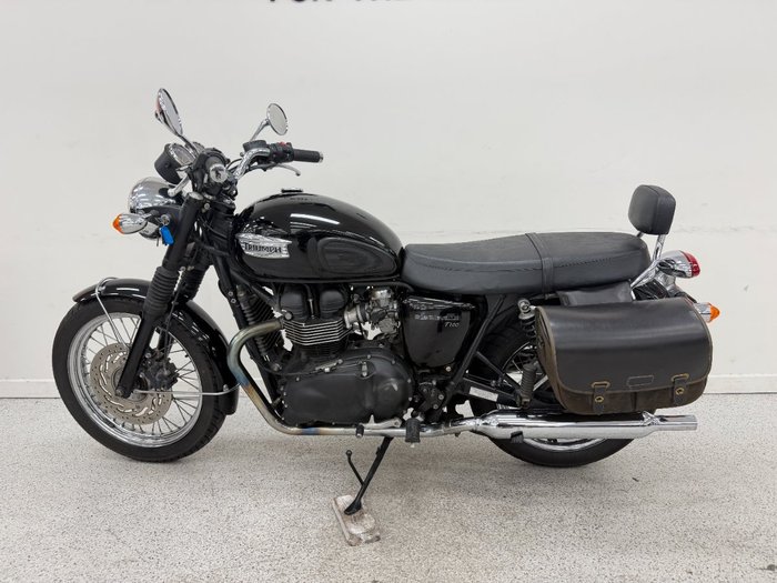 Triumph 2013 TRIUMPH 865CC BONNE T100 A2 Black