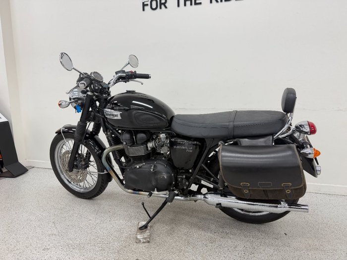 Triumph 2013 TRIUMPH 865CC BONNE T100 A2 Black
