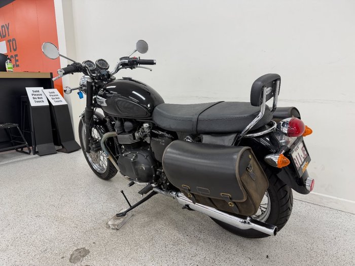 Triumph 2013 TRIUMPH 865CC BONNE T100 A2 Black