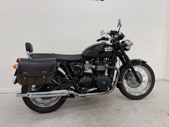 Triumph 2013 TRIUMPH 865CC BONNE T100 A2 Black