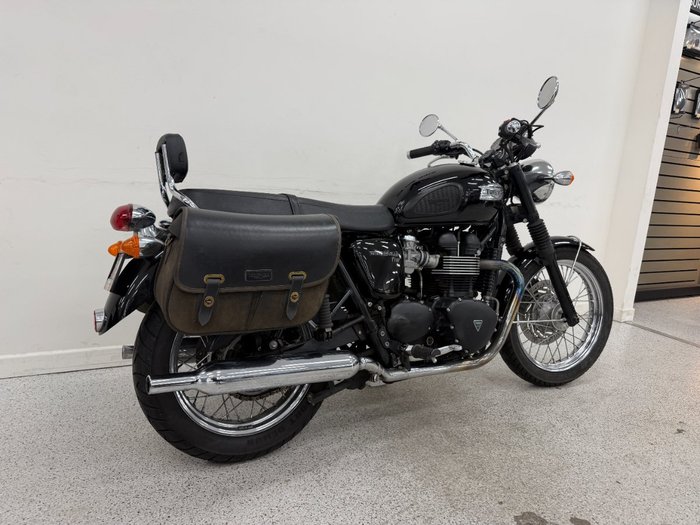 Triumph 2013 TRIUMPH 865CC BONNE T100 A2 Black