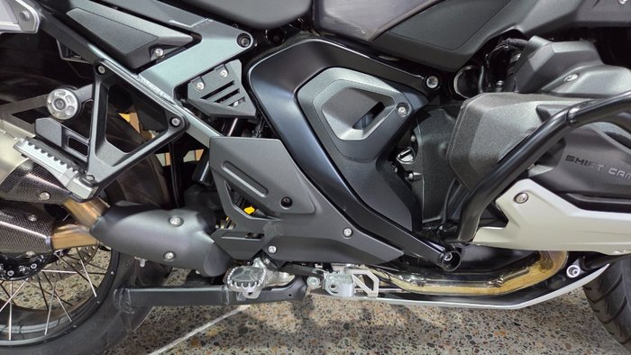 2025 BMW Motorrad R 1300 GS ADVENTURE TRIPLE BLK BLACK STORM METALLIC
