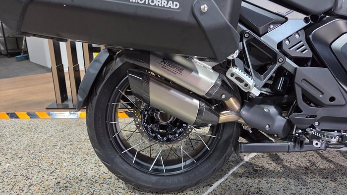2025 BMW Motorrad R 1300 GS ADVENTURE TRIPLE BLK BLACK STORM METALLIC