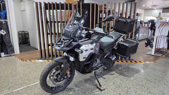 2025 BMW Motorrad R 1300 GS ADVENTURE TRIPLE BLK BLACK STORM METALLIC