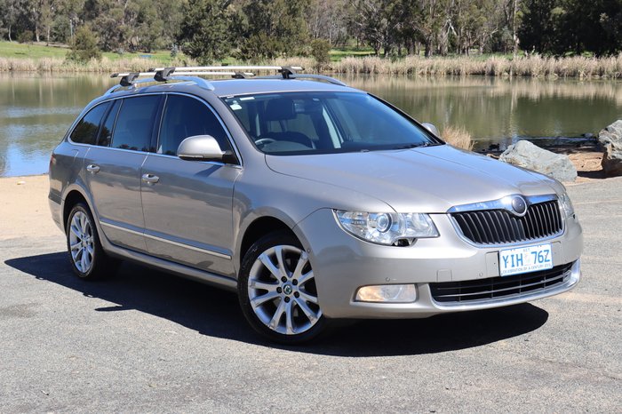 2012 SKODA Superb