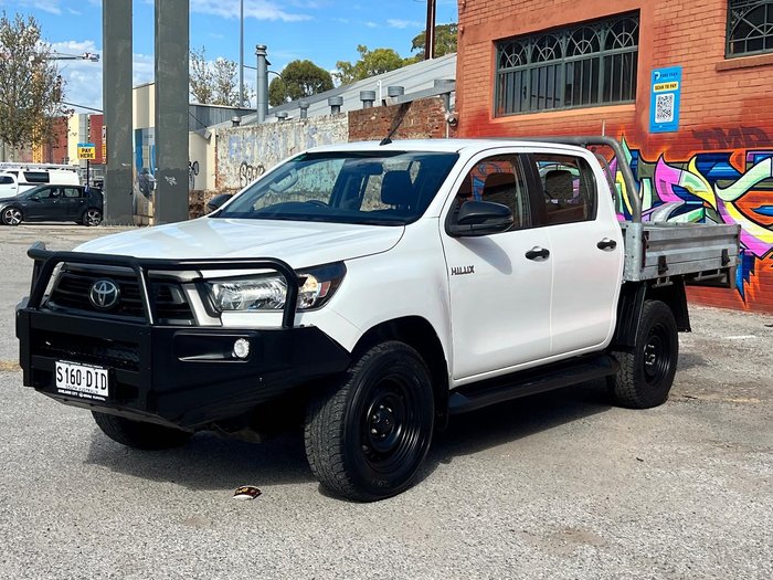 2020 Toyota Hilux SR