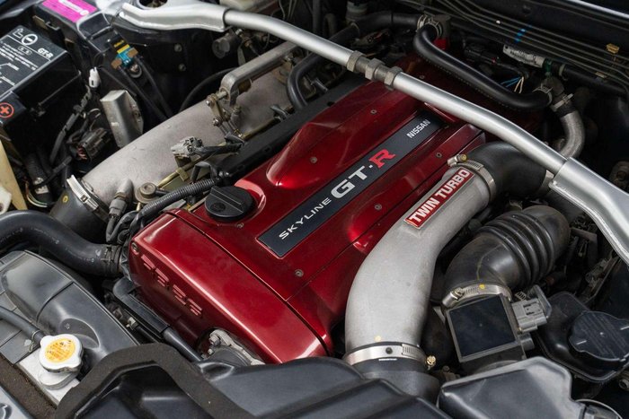 2000 Nissan Skyline