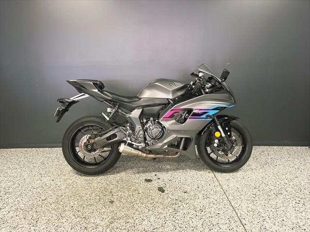 2024 Yamaha YZF-R7 LAMs