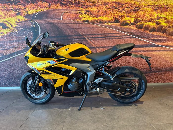 2026 Triumph Daytona 660 LAMS Daytona Yellow