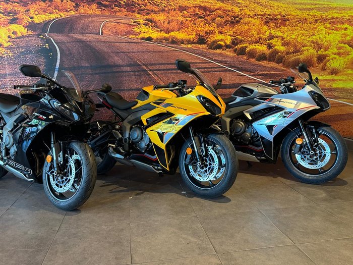2026 Triumph Daytona 660 LAMS Daytona Yellow