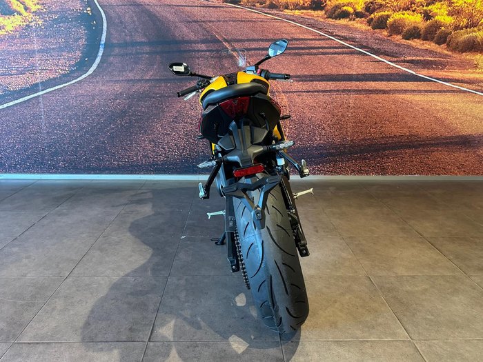 2026 Triumph Daytona 660 LAMS Daytona Yellow