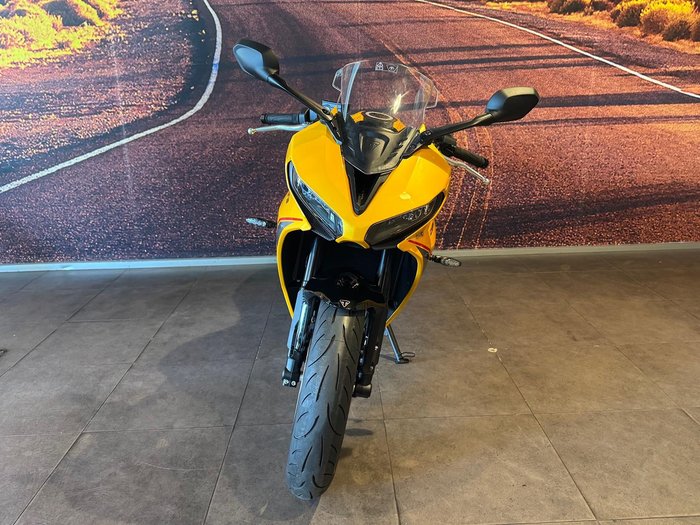 2026 Triumph Daytona 660 LAMS Daytona Yellow
