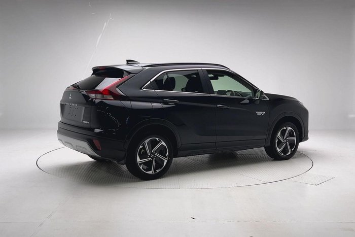 2023 Mitsubishi Eclipse Cross PHEV XLS