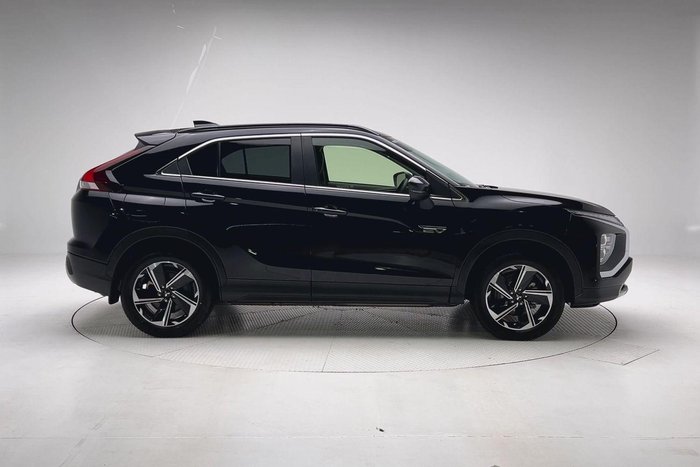 2023 Mitsubishi Eclipse Cross PHEV XLS