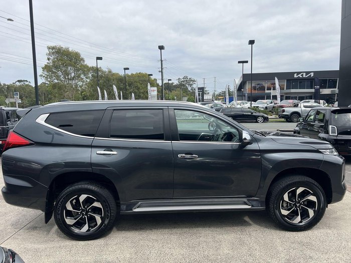 2024 Mitsubishi Pajero Sport GLS