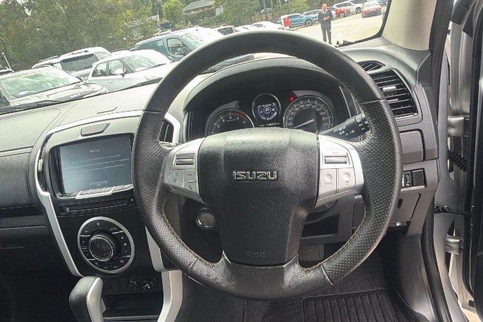 2021 Isuzu MU-X LS-T