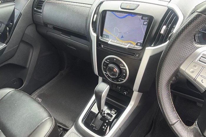 2021 Isuzu MU-X LS-T