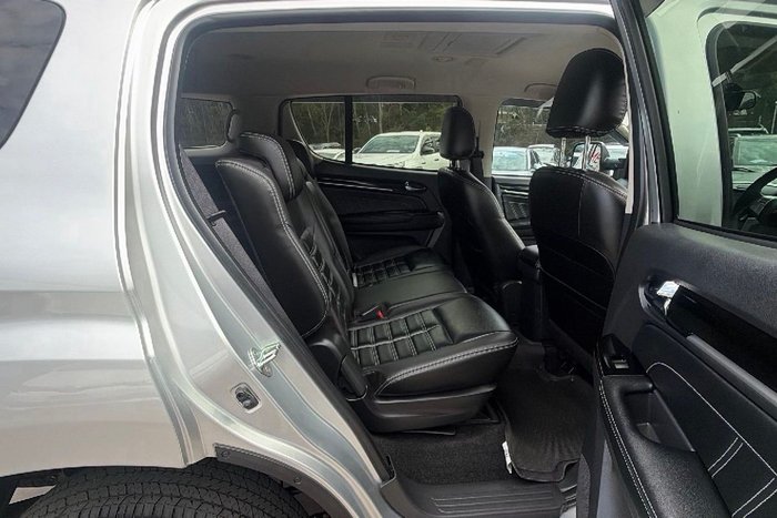 2021 Isuzu MU-X LS-T