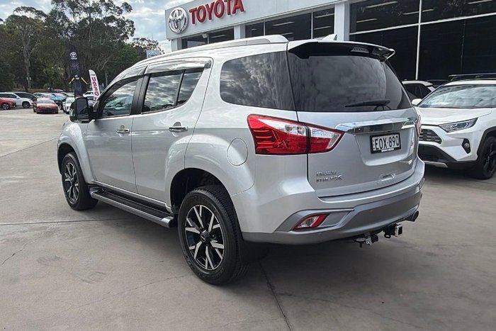 2021 Isuzu MU-X LS-T