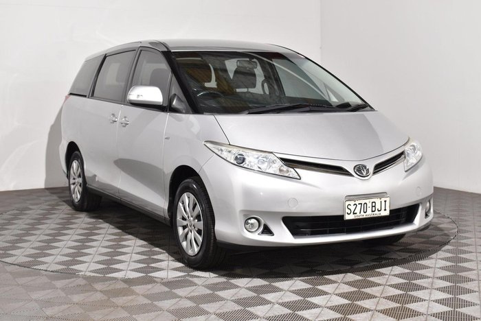 2015 Toyota Tarago