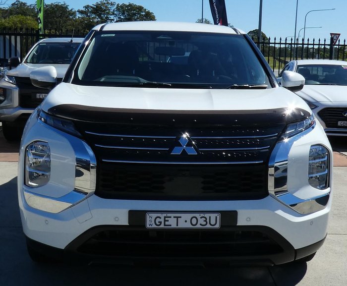 2022 Mitsubishi Outlander ES
