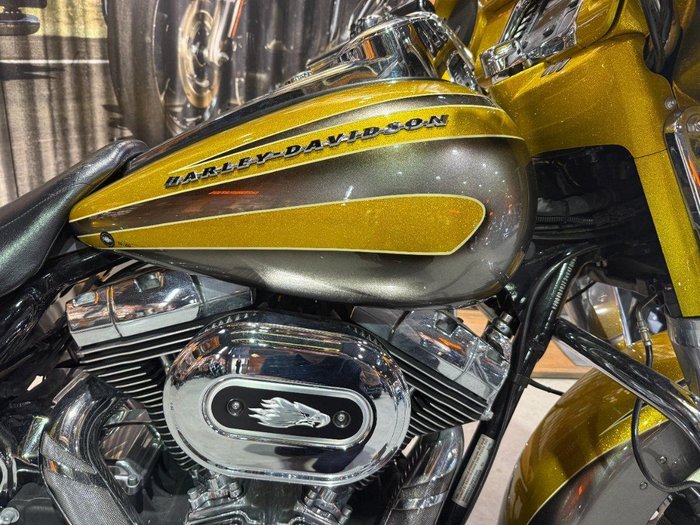 2014 Harley-Davidson Street Glide 103 (FLHX)