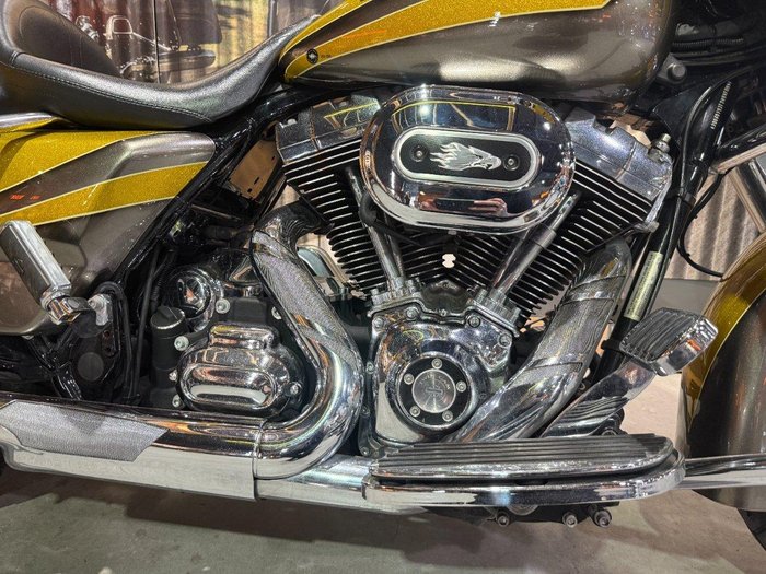 2014 Harley-Davidson Street Glide 103 (FLHX)
