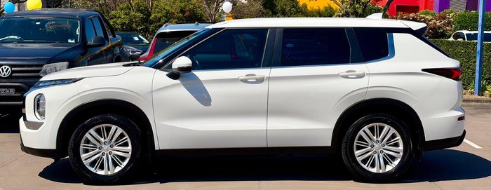 2023 Mitsubishi Outlander