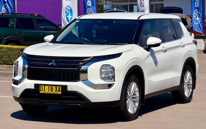 2023 Mitsubishi Outlander