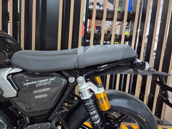 2027 Triumph 2027 Triumph 1200CC Speed Twin 1200 TFC Black
