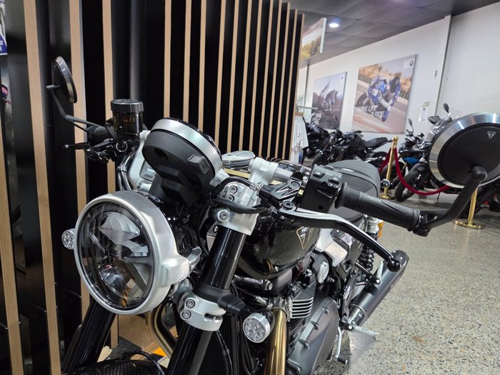 2027 Triumph 2027 Triumph 1200CC Speed Twin 1200 TFC Black