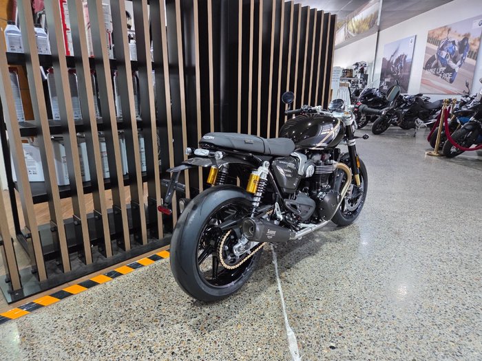 2027 Triumph 2027 Triumph 1200CC Speed Twin 1200 TFC Black