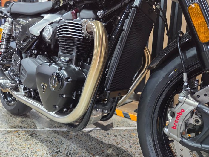 2027 Triumph 2027 Triumph 1200CC Speed Twin 1200 TFC Black
