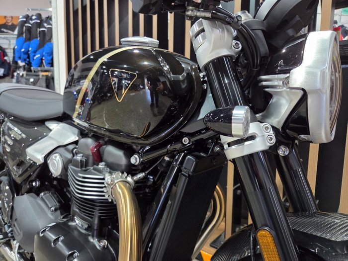 2027 Triumph 2027 Triumph 1200CC Speed Twin 1200 TFC Black