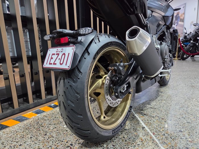 2026 Triumph TRIDENT 800 Black